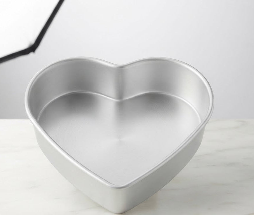 7 Inch Heart Cake Pan – Non-Stick Baking Pan for Heart-Shaped Cakes & Desserts