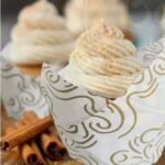 White Tulip Liners Pack Of 50 Pcs